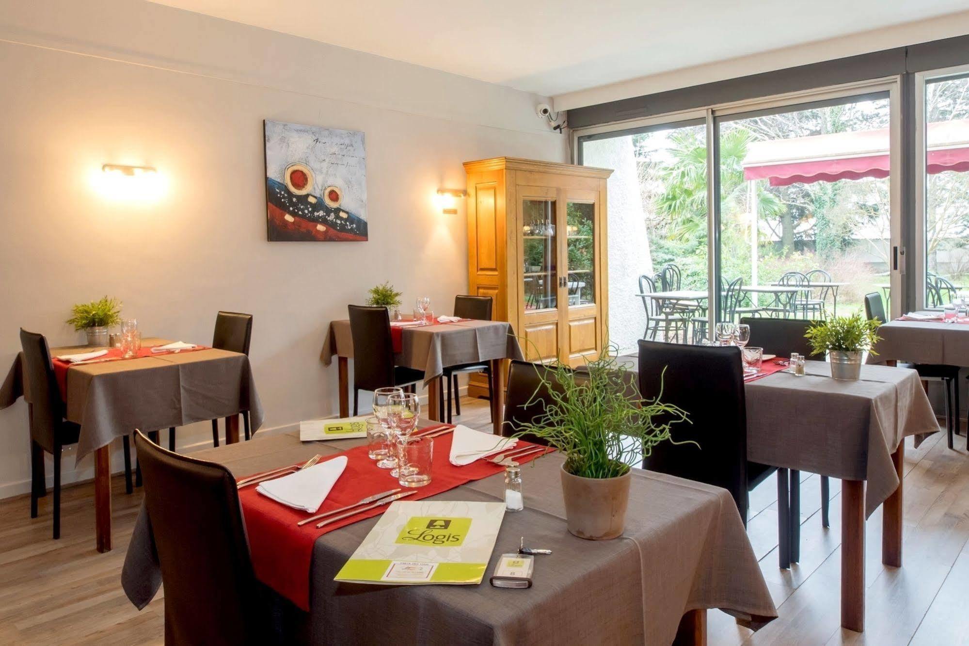 Logis Hotel L'Abricotine Тен-л'Эрмитаж Экстерьер фото